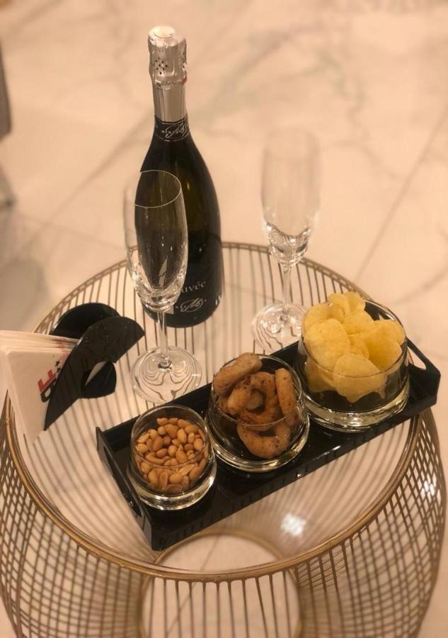 Palazzo Firenze Hotel Наполи Екстериор снимка