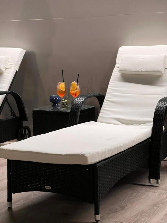 Palazzo Firenze Hotel Наполи Екстериор снимка
