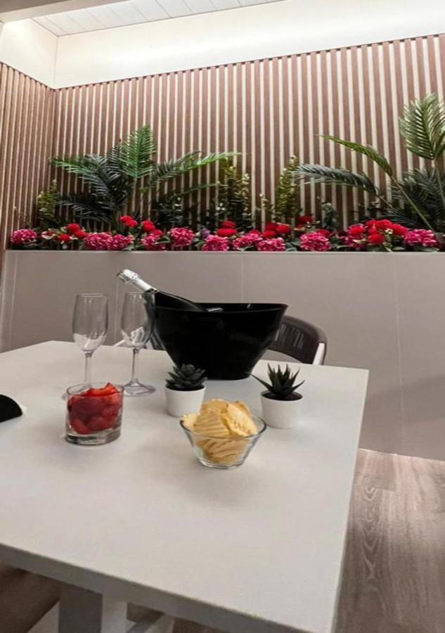 Palazzo Firenze Hotel Наполи Екстериор снимка